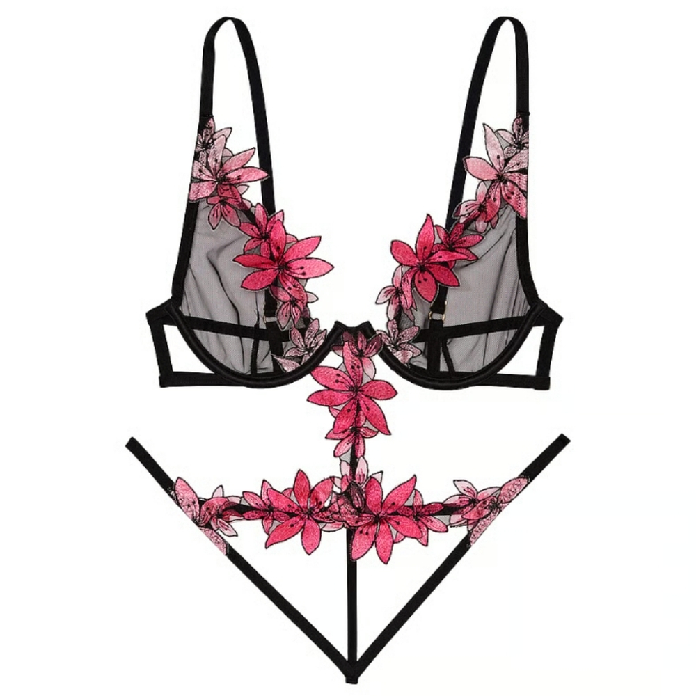 NWT Victorias Secret Ziggy Glam Black Floral Embroidery Unlined Cutout Teddy